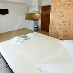 Eleni Appartement *